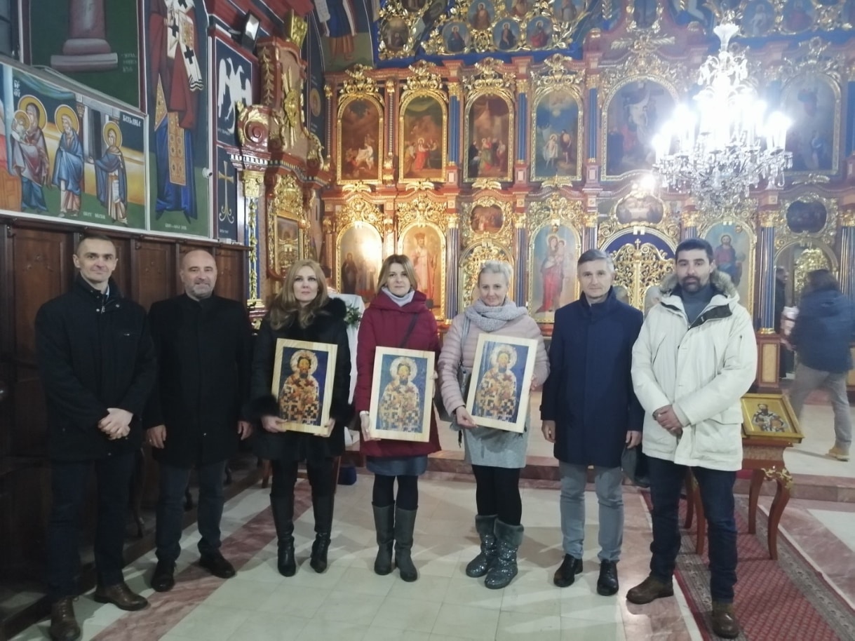 Read more about the article Освештање икона Светог Саве