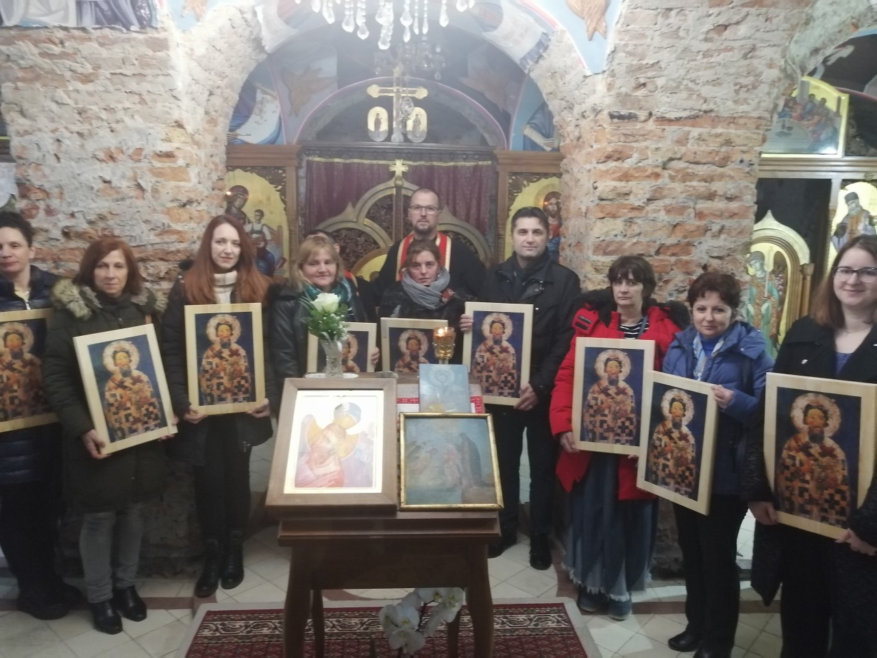 Read more about the article Освештање и додела икона Светог Саве